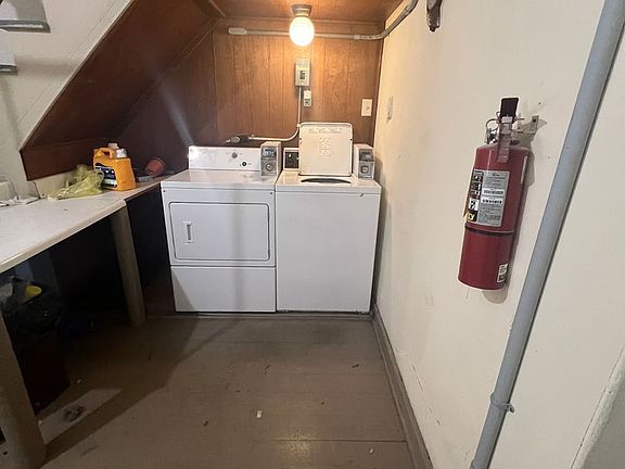 5th image of 710 N Main St #4