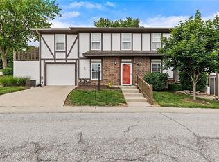 300 E Hansen Ct, Independence, MO 64055