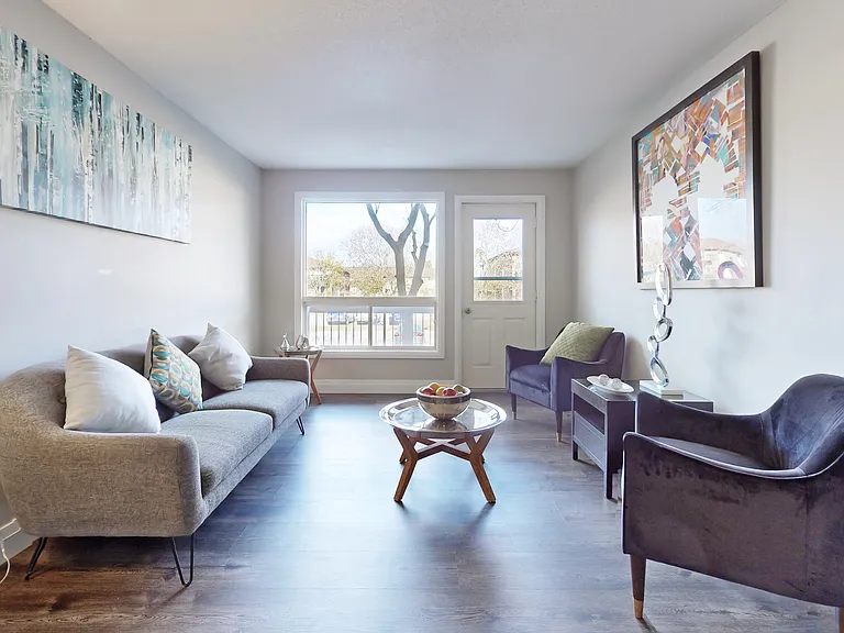 405 Sidney St — Photo 8