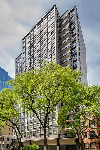 30 E Elm St #B Photo 1