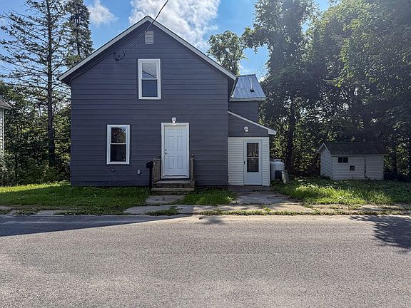 2nd image of 22 Branch St