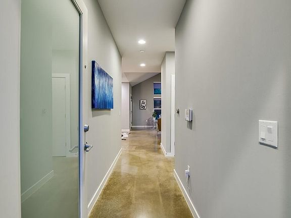5th image of 301 W Stassney Ln Unit 11