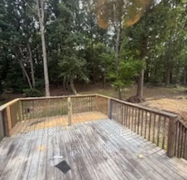 530 Springdale Dr #30 — Photo 8