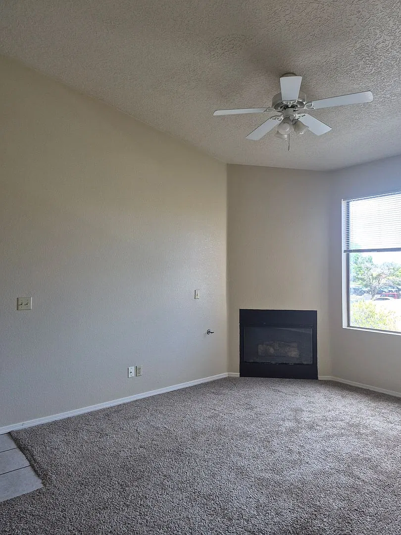 Three Bedroom Apartment — Photo 1