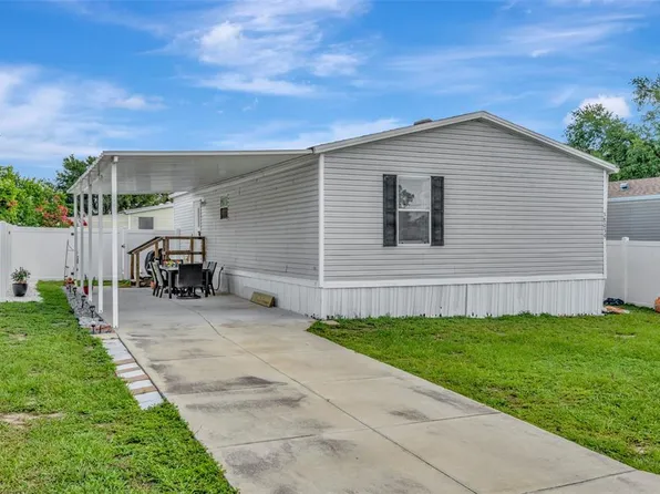 38039 Leondias Dr, Zephyrhills, FL 33542