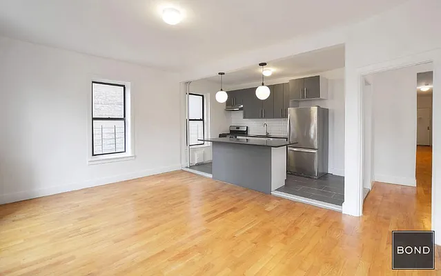 Rented by Bond New York | media 13