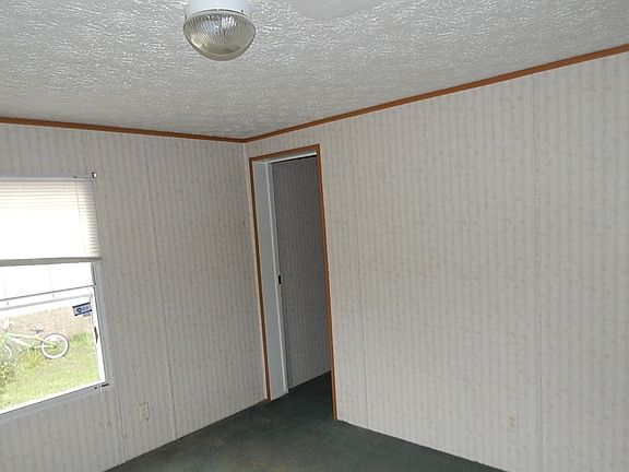 3rd image of 165 Hales Branch Dr
