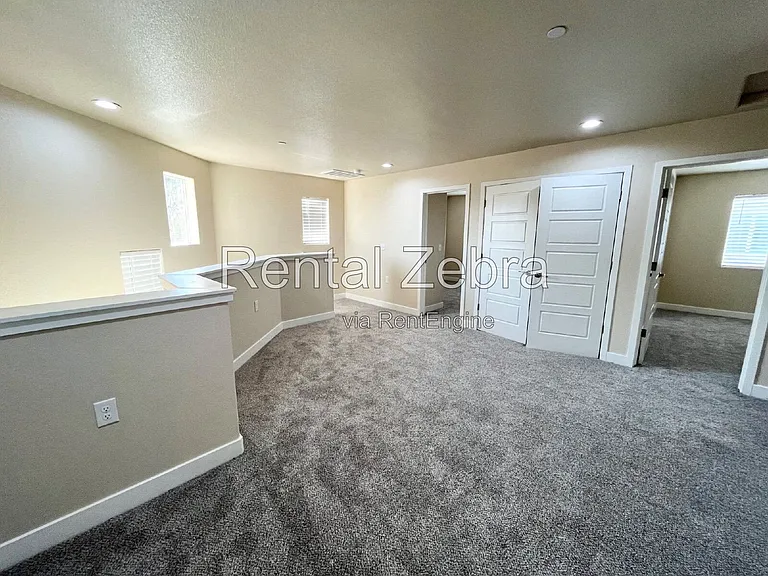 1310 Playa Del Rey Dr — Photo 11