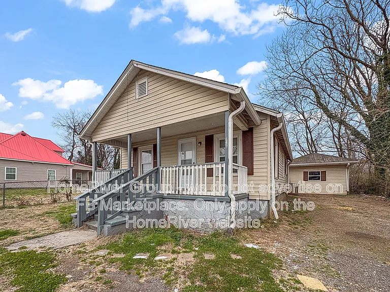 1310 Roanoke Ave — Photo 17