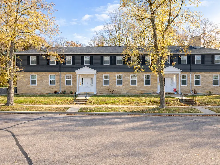 400 N Webb Ave #1 — Photo 2