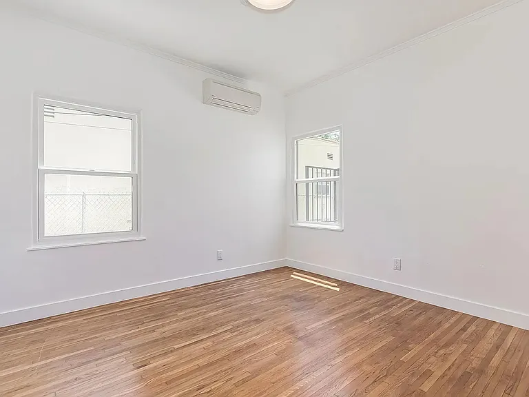 3429 Edgehill Dr #2 — Photo 9
