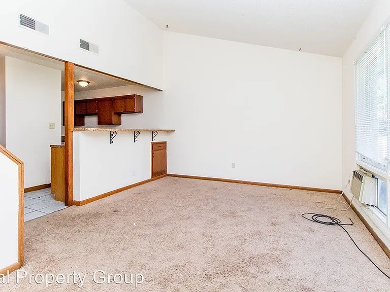 1011 Southpark Dr — Photo 12