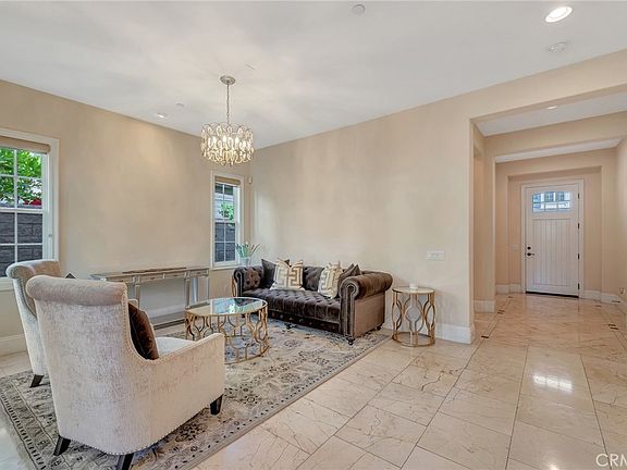 3rd image of 17441 Suffolk Ln