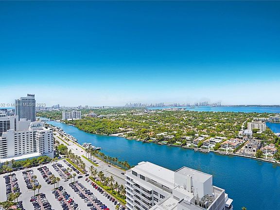 4th image of 4775 Collins Ave APT 3103