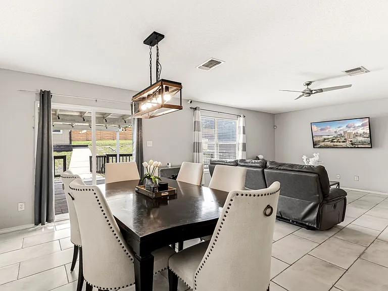 20803 Cape Coral — Photo 4