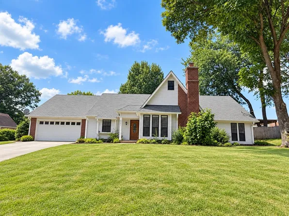2751 N Rockcreek Pkwy, Cordova, TN 38016
