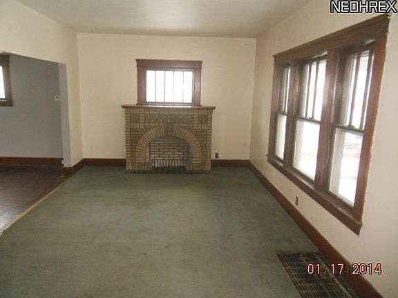 2nd image of 309 W 26th St