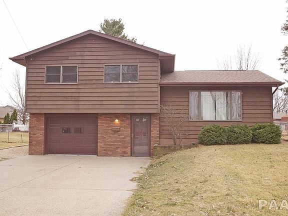 3rd image of 418 N Longbow Dr