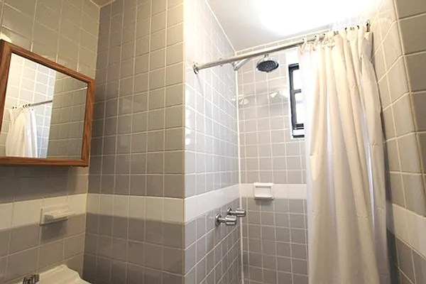 Rented by Maison International | media 19