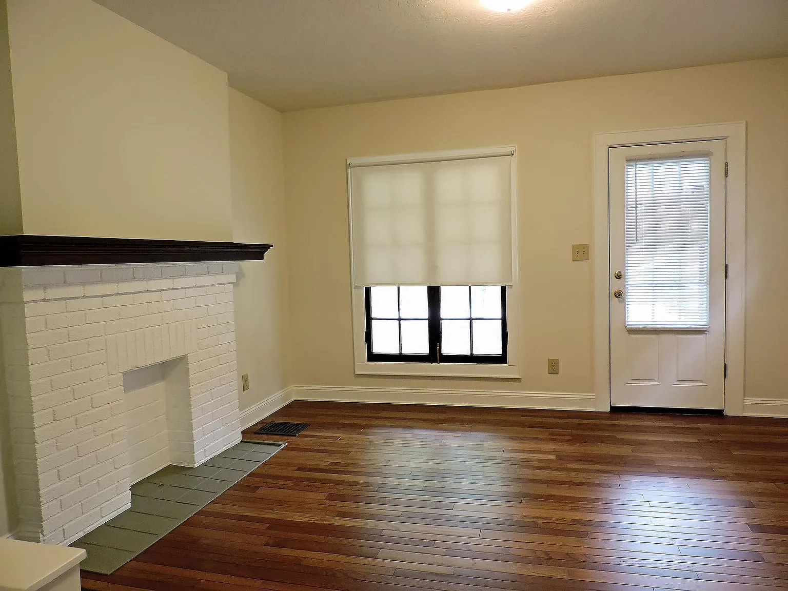113 W. North Broadway — Photo 3
