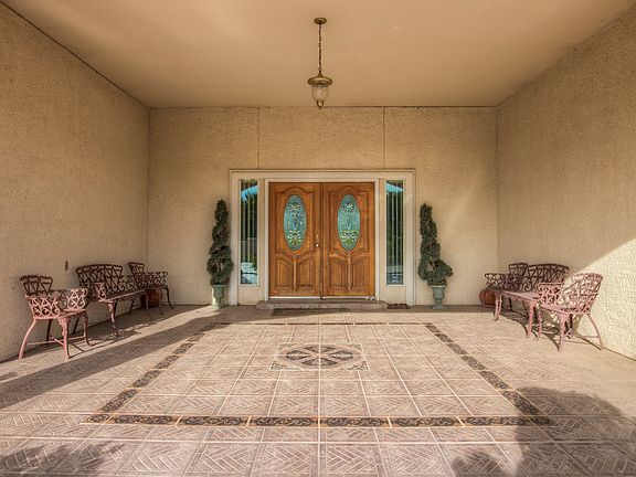 5th image of 5930 De Anza Pl