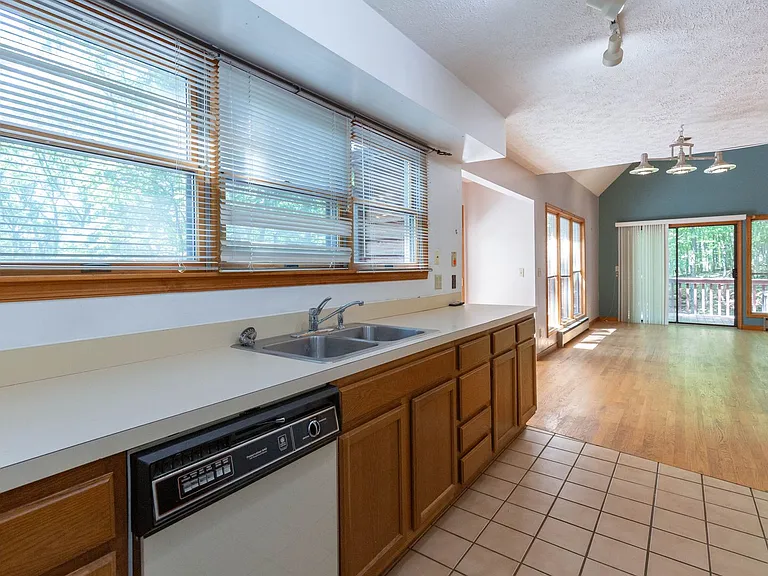 148 S Fieldstone Ln — Photo 13