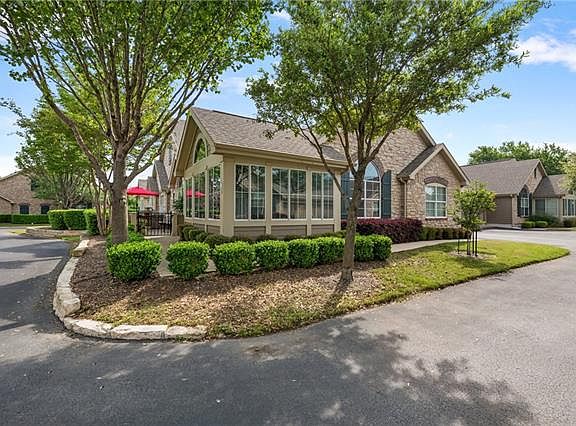 5th image of 30 Wildwood Dr APT 222