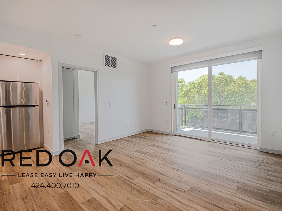 1st image of 1240 Magnolia Ave #302