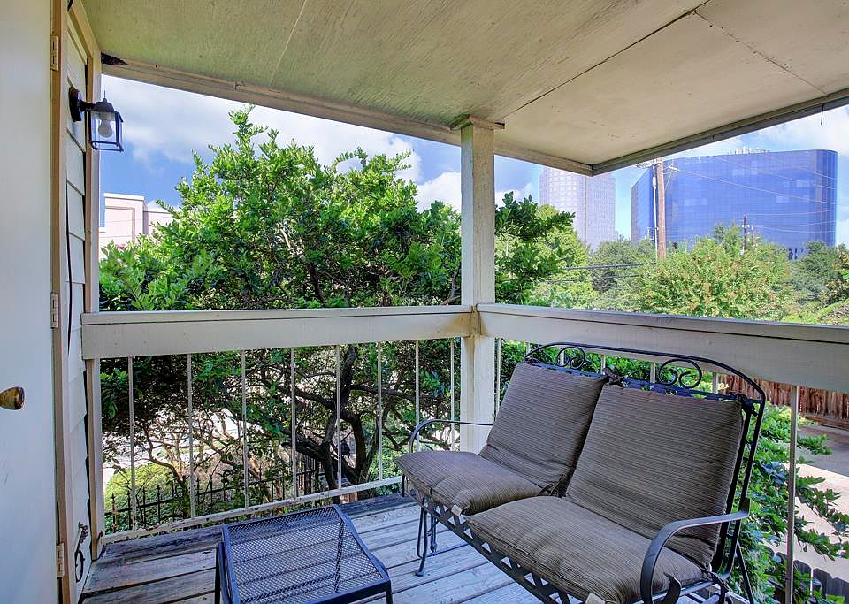1st image of 1881 Bering Dr APT 2