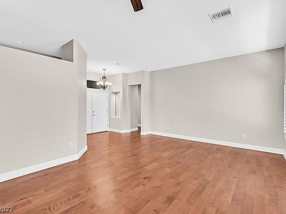5th image of 2852 Breakers Creek Dr