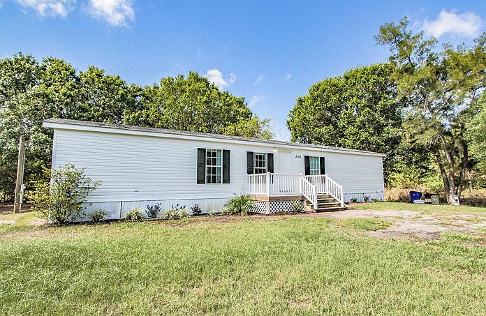 1st image of 3101 Elaine Dr