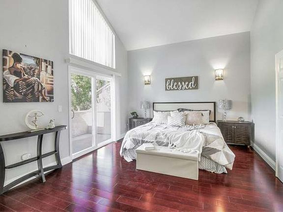 3rd image of 6509 Crenshaw Ct