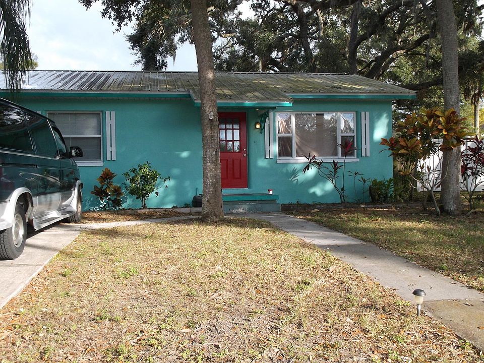 1st image of 326 6th Ave N