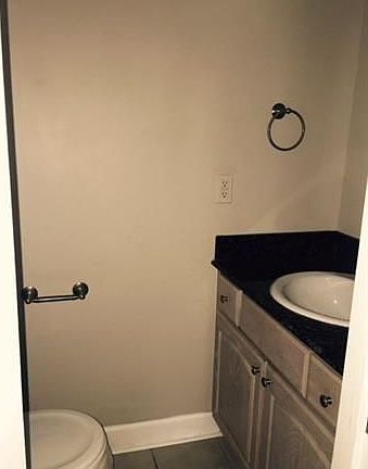4th image of 3413 Virginia Dr