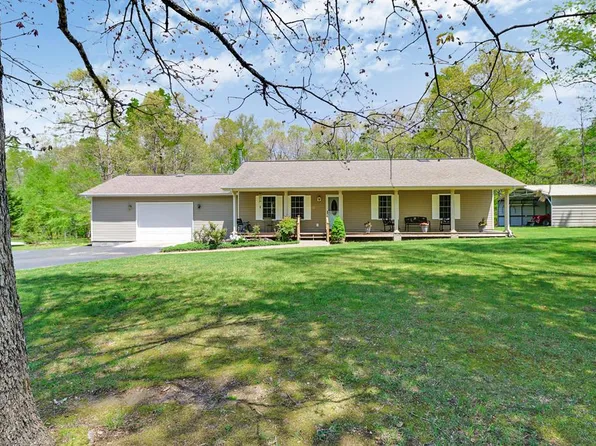 810 Wallace Way, Grimsley, TN 38565