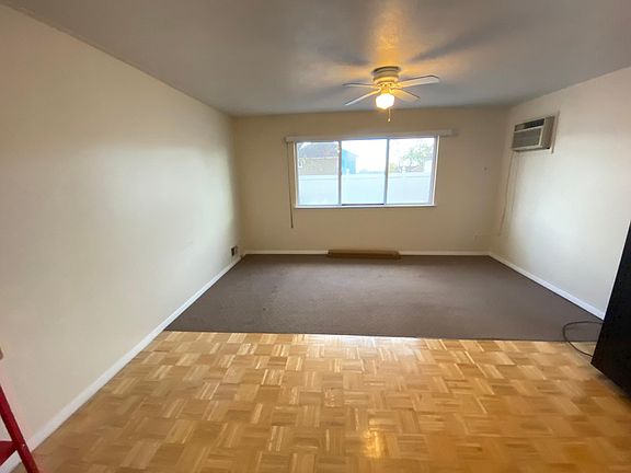 5th image of 2194 S Railroad Ave #B