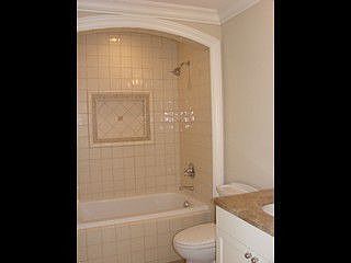 4th image of 2716 N Paulina St