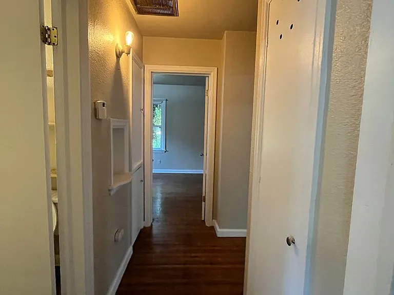 728 N Marion Ave — Photo 31