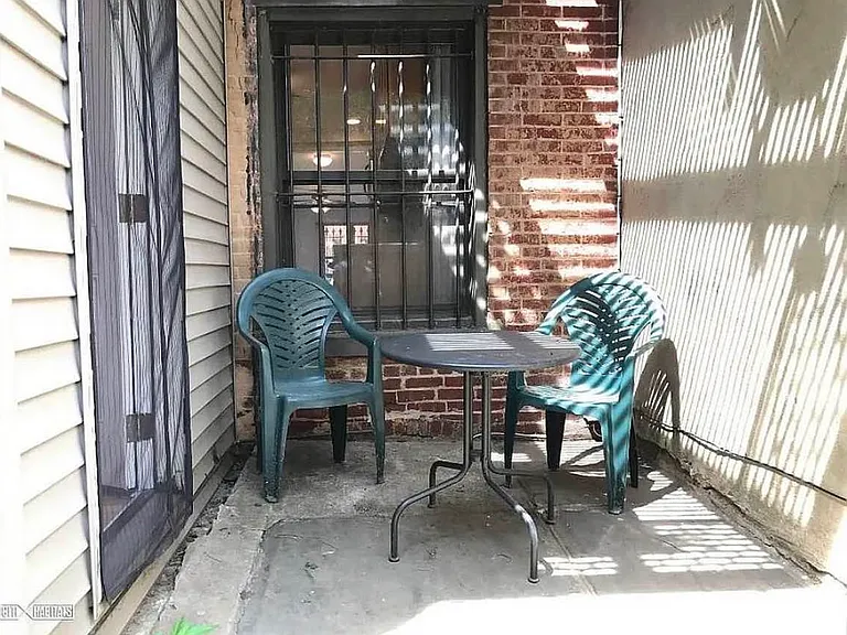 150 Putnam Ave #1 — Photo 11