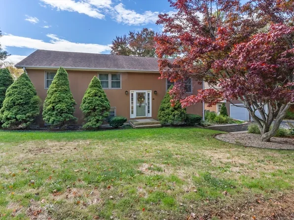 40 William Ave, Haverhill, MA 01835