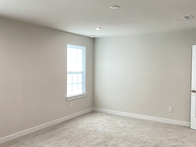 1840 Meredith Pl — Photo 25