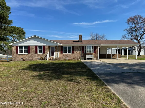 1278 Moore Town Road, Walstonburg, NC 27888