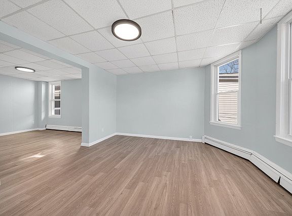 4th image of 271 Hope Ave Floor 2