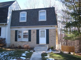 3153 Ellenwood Dr, Fairfax, VA 22031