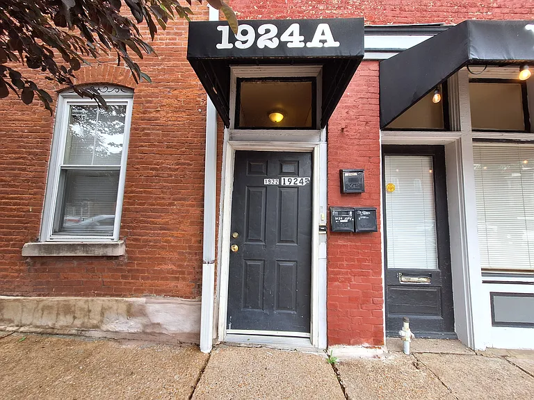 1924 S 12th St #B — Photo 1
