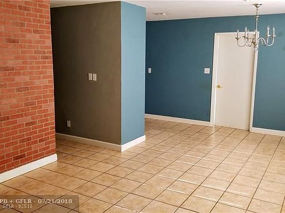 3rd image of 5641 NE 9th Ave