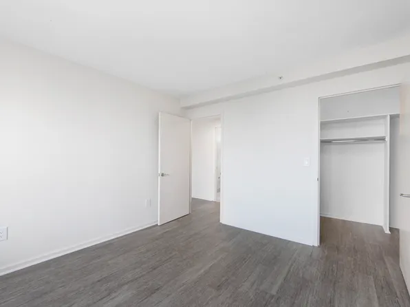 408 East 92nd Street image 9 of 12