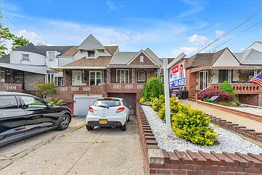 Sold by RE MAX Team