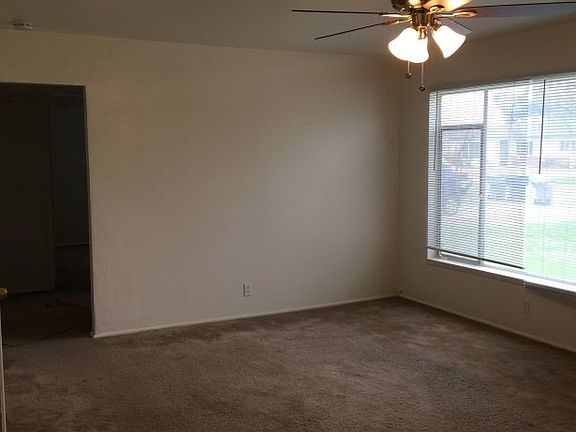 2nd image of 1347 W Garland Ave