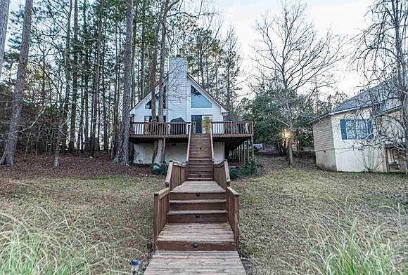 1st image of 100 Woodslake Dr